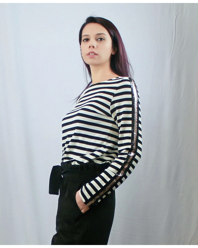 stripe top